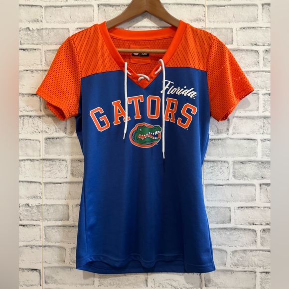 4Her Tops - Women’s Florida Gators jersey style short sleeve mesh shirt Small